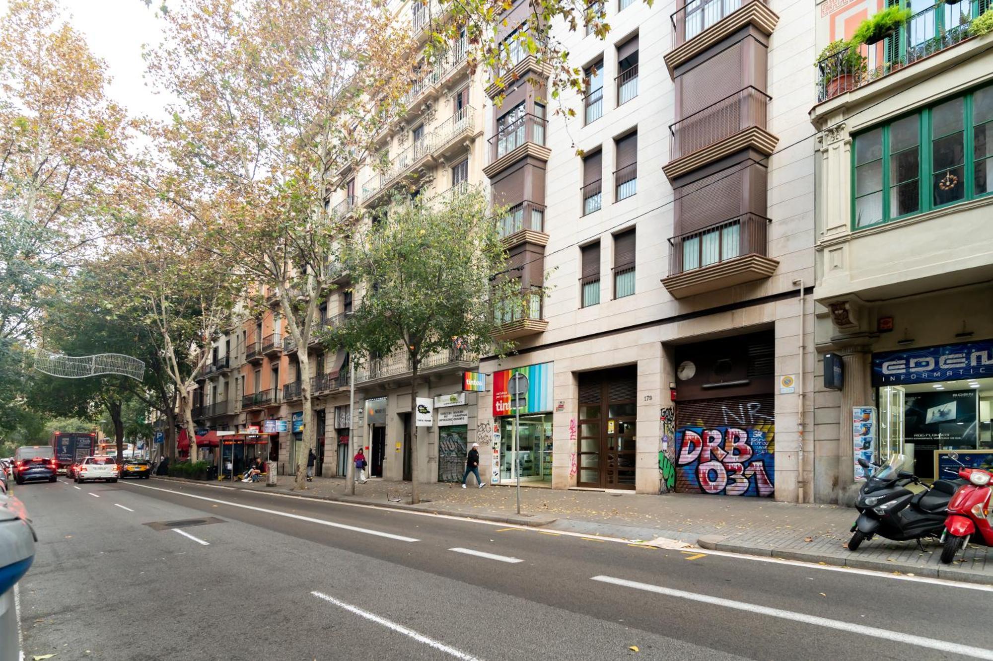 Comfy Downtown + Private Terrace * Barcellona
